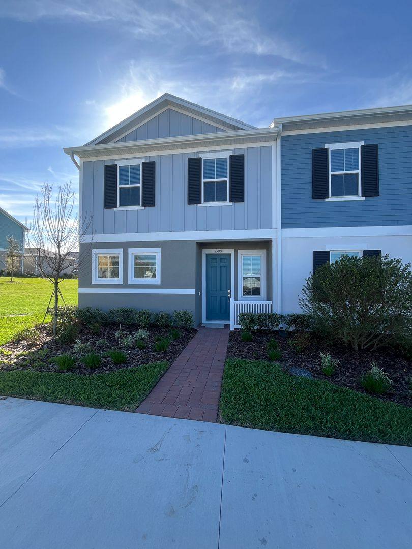 Townhouse for rent at 1500 Silver Lining Way, Apopka, FL 32703