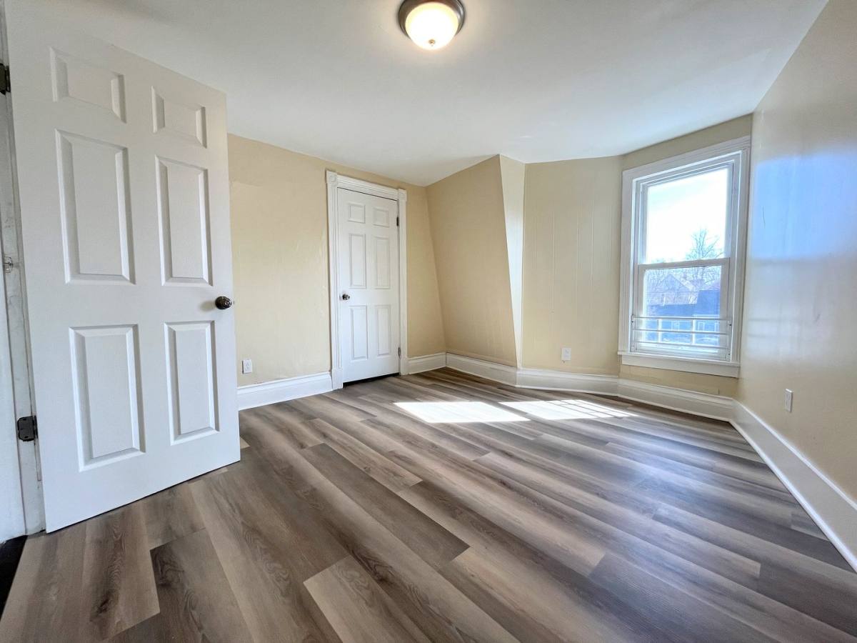 Apartment for rent at 86 Hawley St, Buffalo, NY 14213