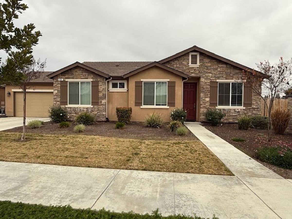 House for rent at 324 W Kimball Ave, Visalia, CA 93277