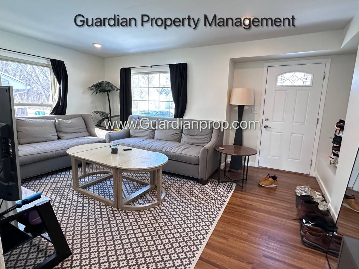 House for rent at 3125 Quebec Ave S, Minneapolis, MN 55426
