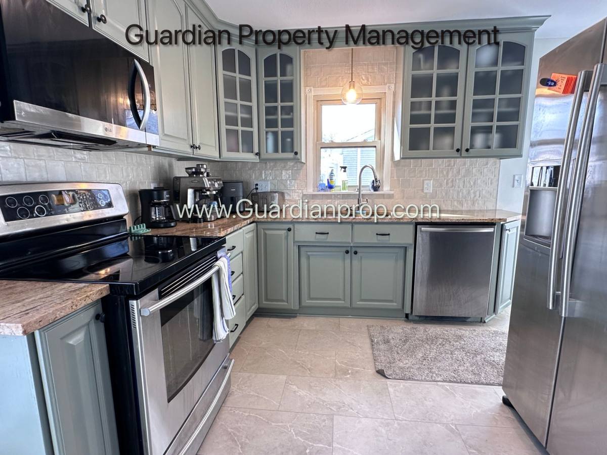 House for rent at 3125 Quebec Ave S, Minneapolis, MN 55426