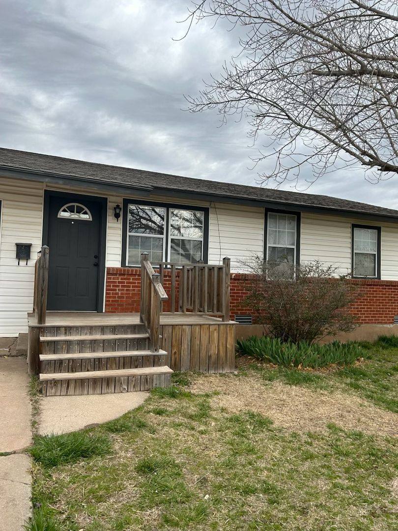 House for rent at 5407 NW Kinyon, Lawton, OK 73505
