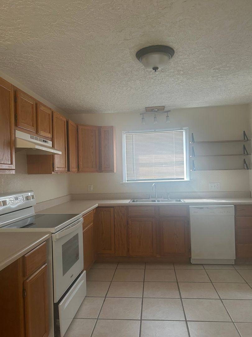 House for rent at 1503 NW 18th St, Lawton, OK 73507