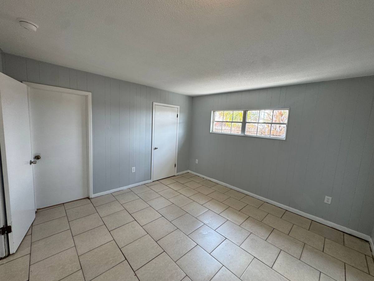 Apartment for rent at 1885 Crystal Lake Dr N, Lakeland, FL 33801