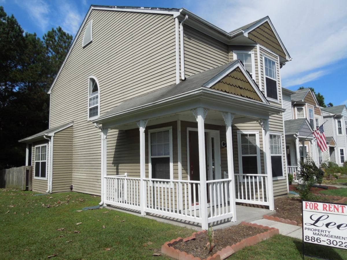 Townhouse for rent at 107 A Heather Way, Yorktown, VA 23693