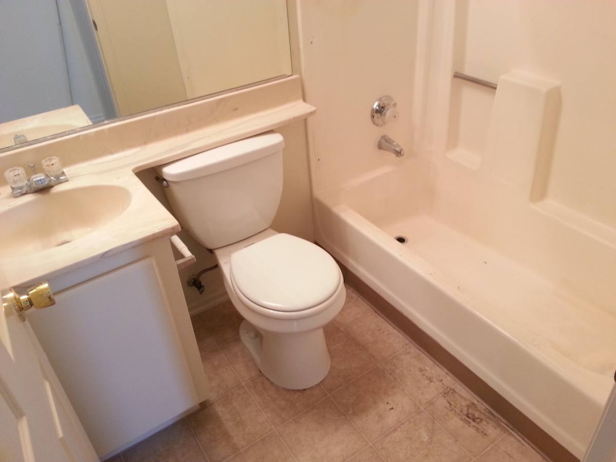 Apartment for rent at 1225 Belmont Ave, Long Beach, CA 90804