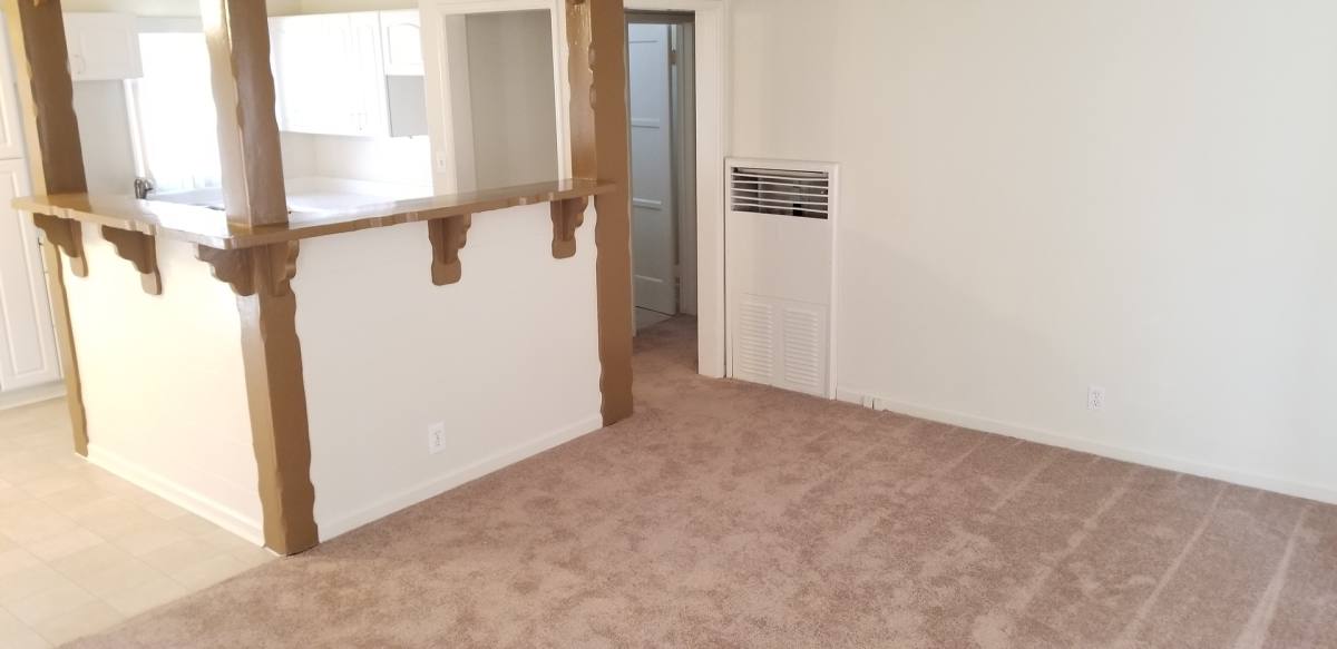 Apartment for rent at 2233-2235 Euclid Ave, Long Beach, CA 90815
