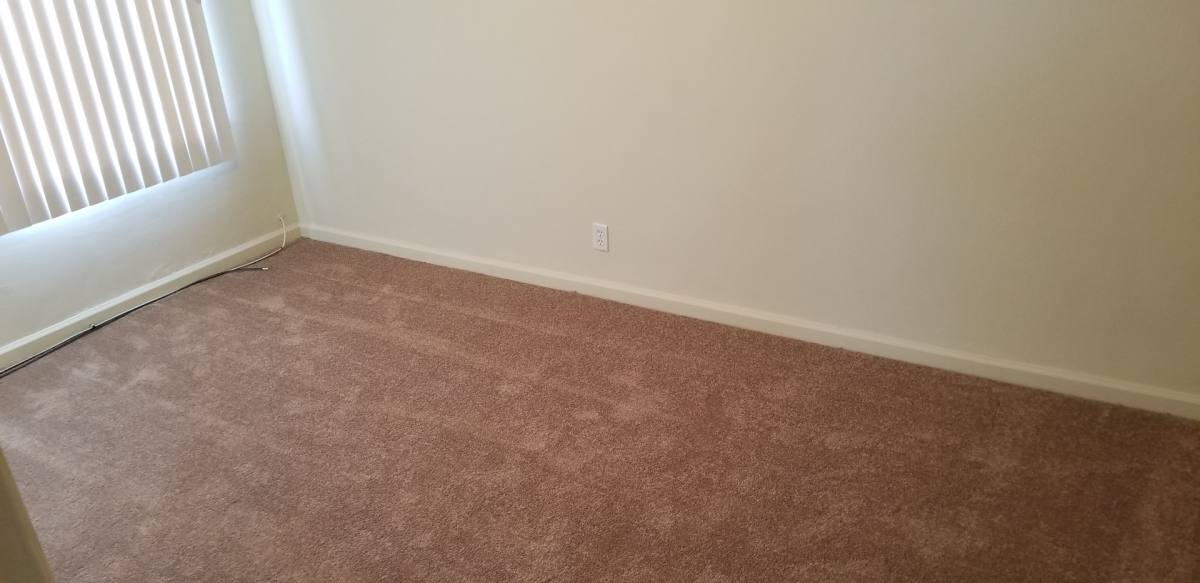 Apartment for rent at 2233-2235 Euclid Ave, Long Beach, CA 90815