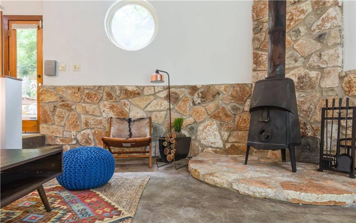 House for rent at 2011 Alameda Dr, Austin, TX 78704