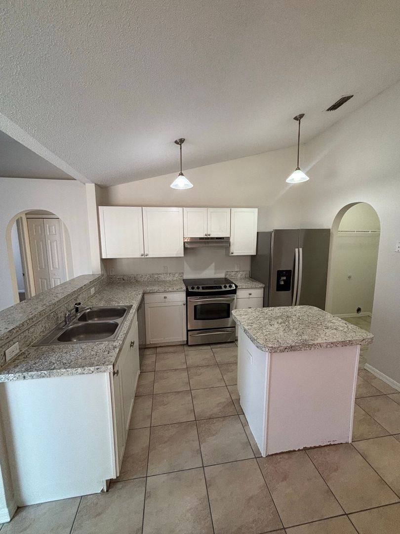 House for rent at 205 Churchill Court, Kissimmee, FL 34758