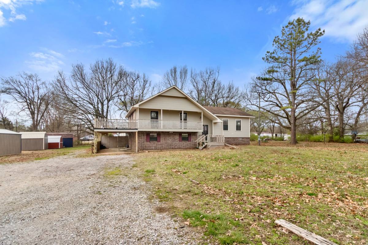 House for rent at 12405 Bethel Blacktop Rd, Farmington, AR 72730