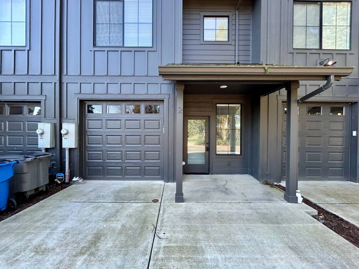 Apartment for rent at 11015 NE 26th, Vancouver, WA 98684