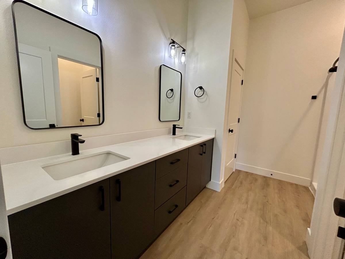 Apartment for rent at 11015 NE 26th, Vancouver, WA 98684