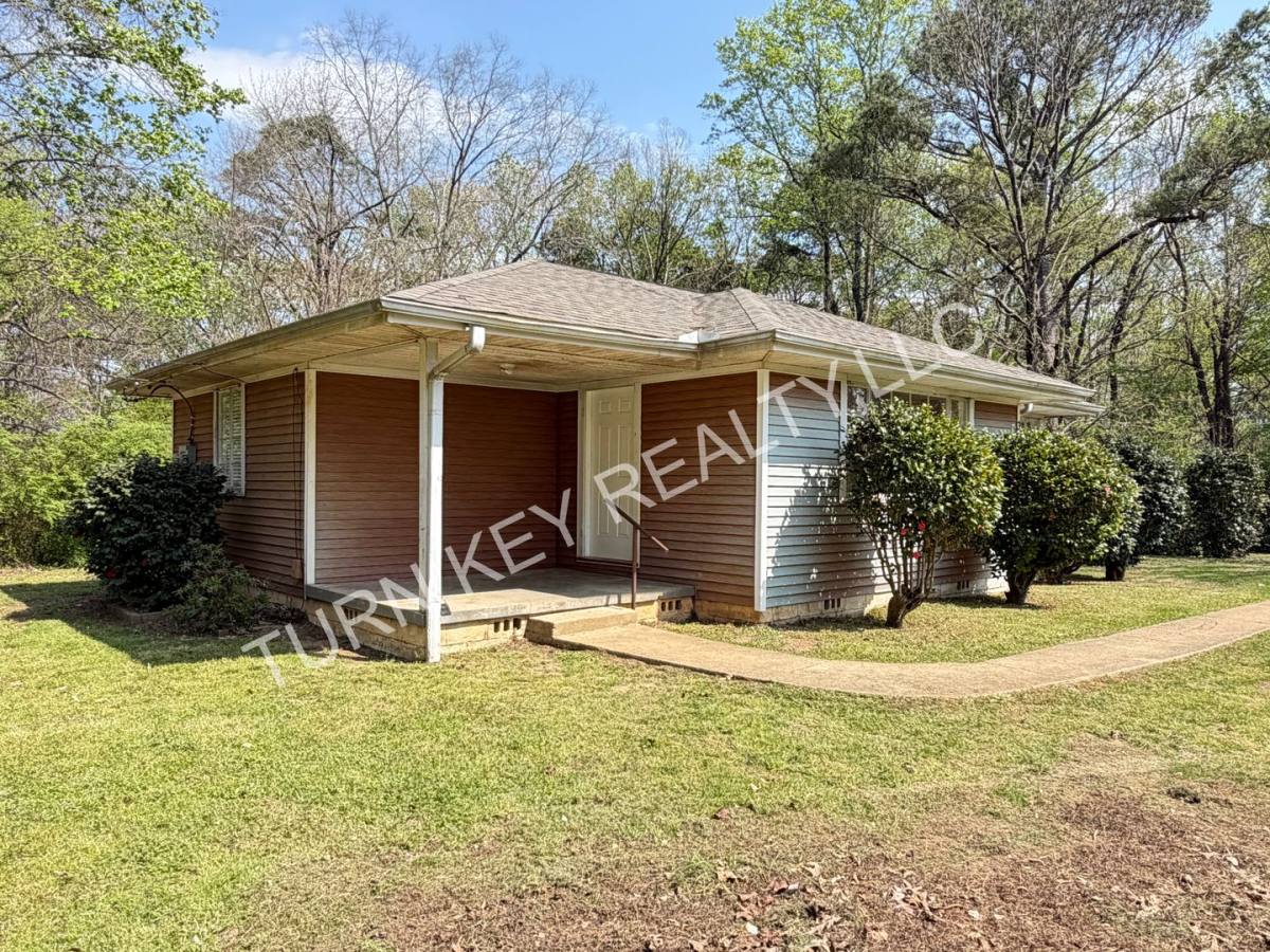 House for rent at 3920 Old Jasper Highway, Adamsville, AL 35005