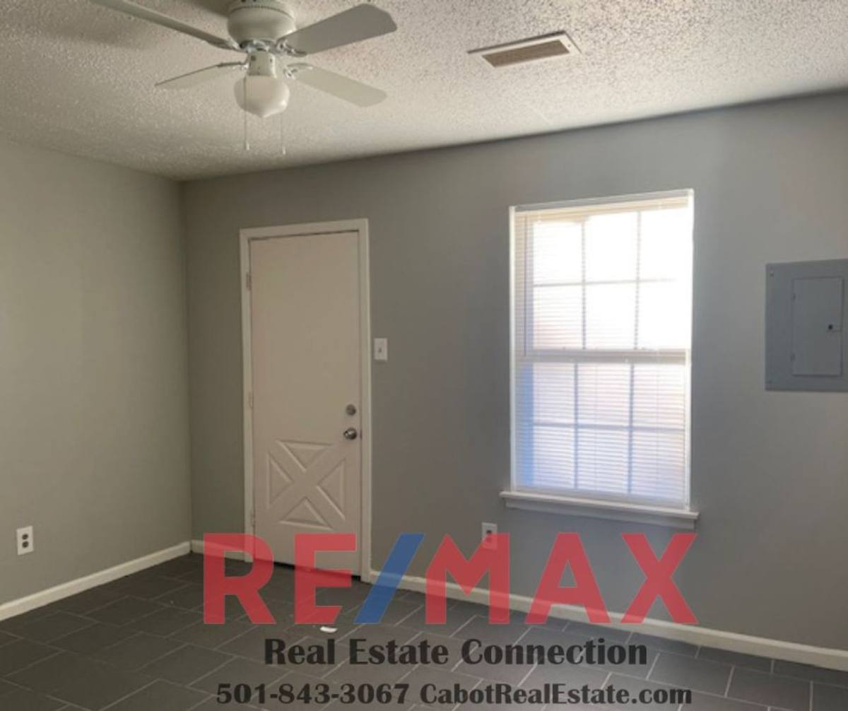 Apartment for rent at 898 W Myrtle, Cabot, AR 72023