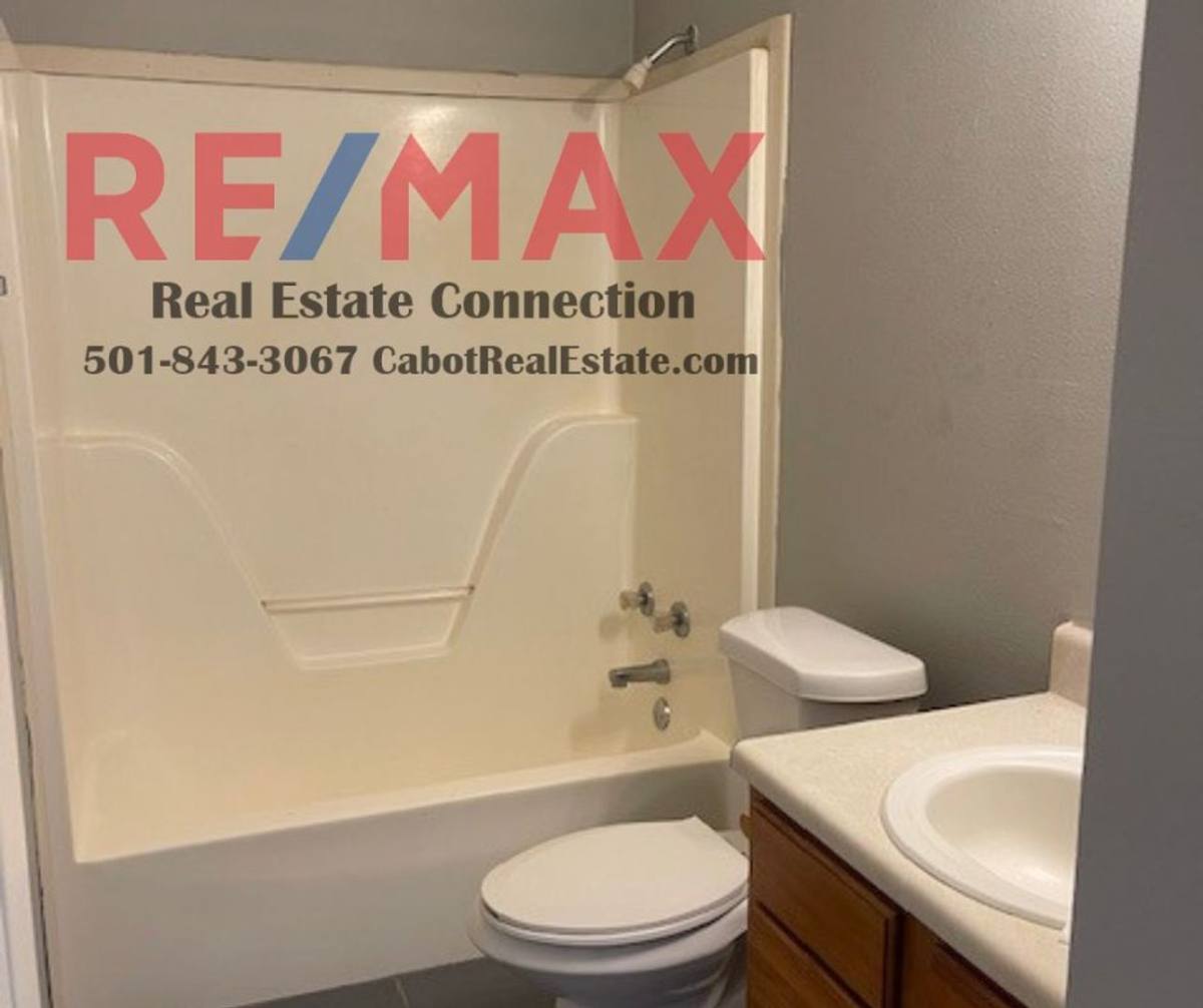 Apartment for rent at 898 W Myrtle, Cabot, AR 72023