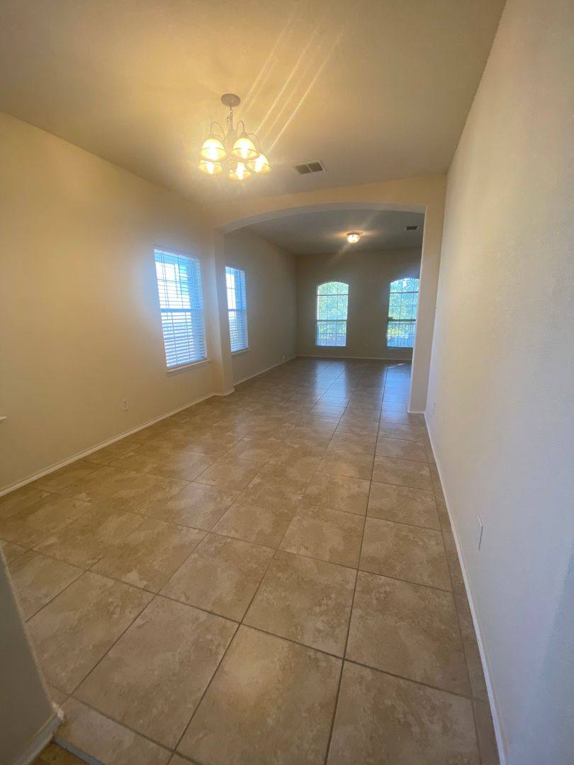 House for rent at 823 Point Cove, San Antonio, TX 78253