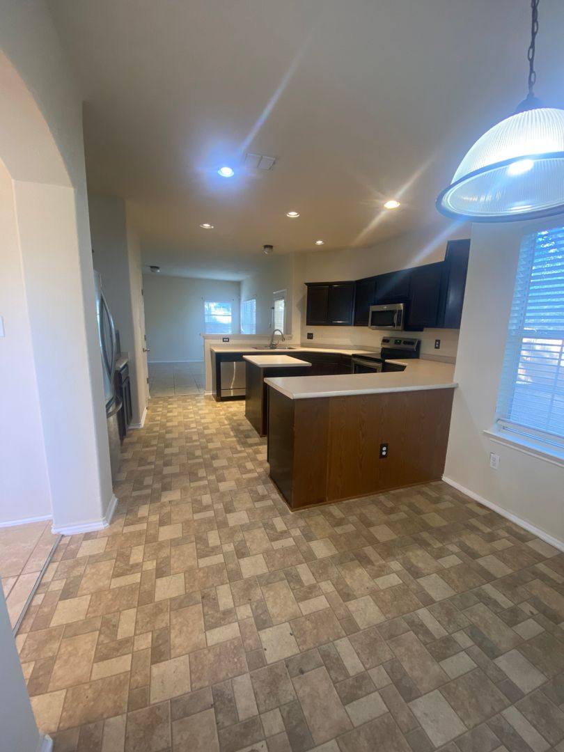 House for rent at 823 Point Cove, San Antonio, TX 78253