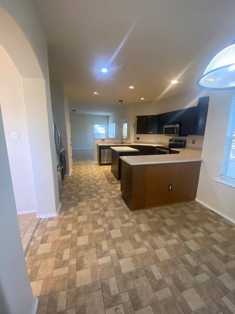 House for rent at 823 Point Cove, San Antonio, TX 78253