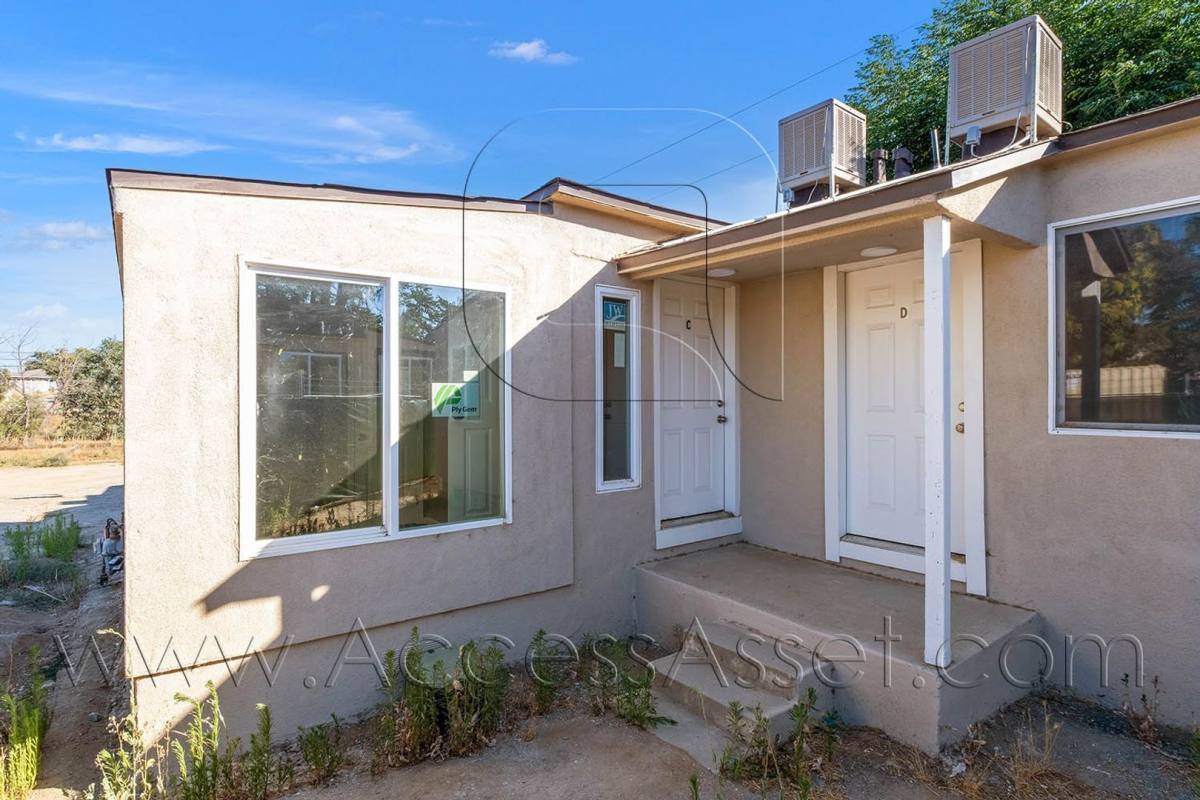 Townhouse for rent at 24099 State Highway 74 - C, Perris, CA 92570