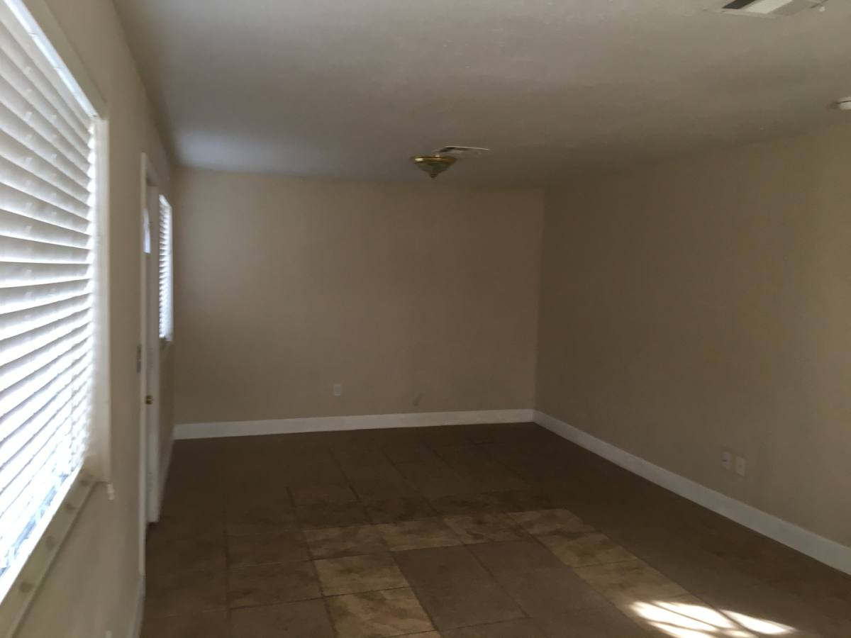 Apartment for rent at 132 Hopkins Ave, Bakersfield, CA 93308
