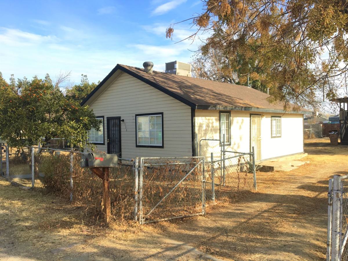 Apartment for rent at 132 Hopkins Ave, Bakersfield, CA 93308