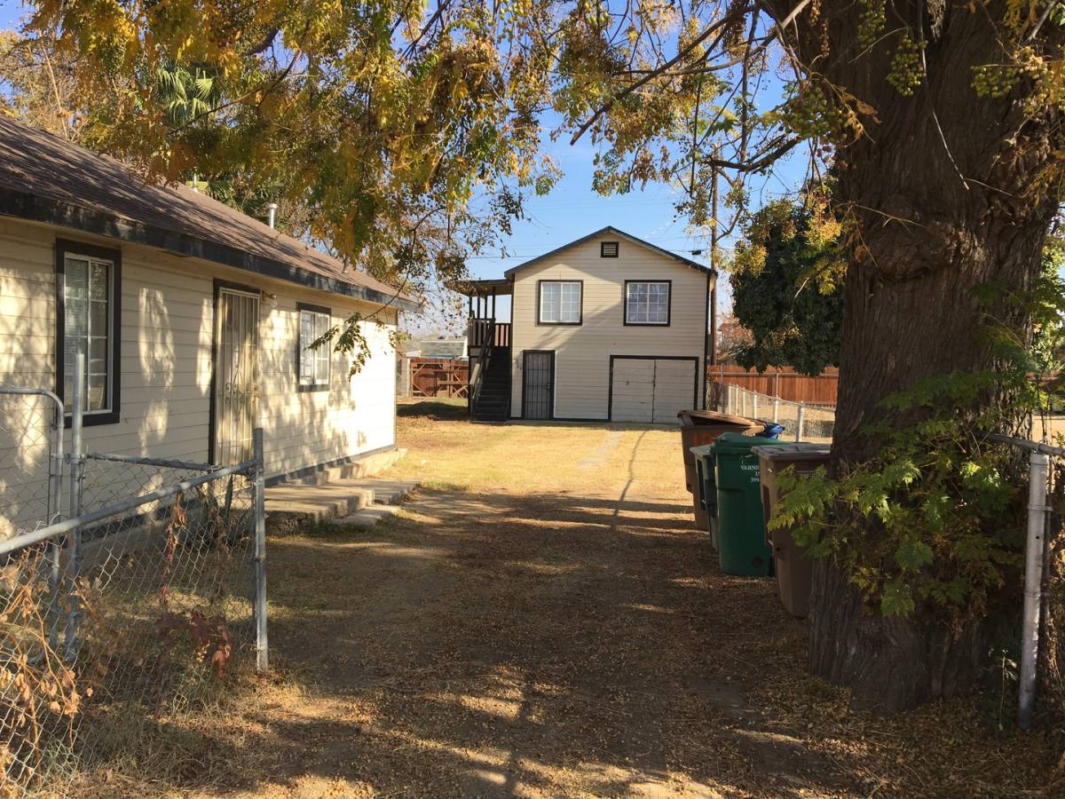 Apartment for rent at 132 Hopkins Ave, Bakersfield, CA 93308