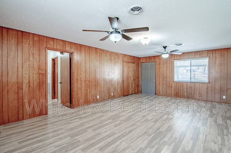 House for rent at 365 FM #247, Huntsville, TX 77320