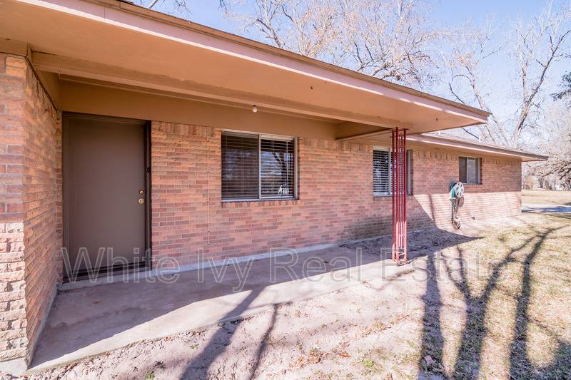 House for rent at 365 FM #247, Huntsville, TX 77320