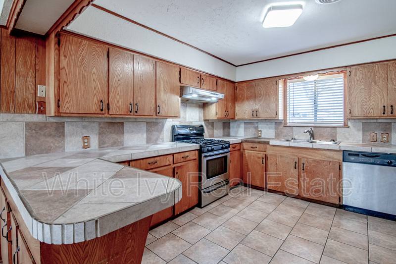 House for rent at 365 FM #247, Huntsville, TX 77320