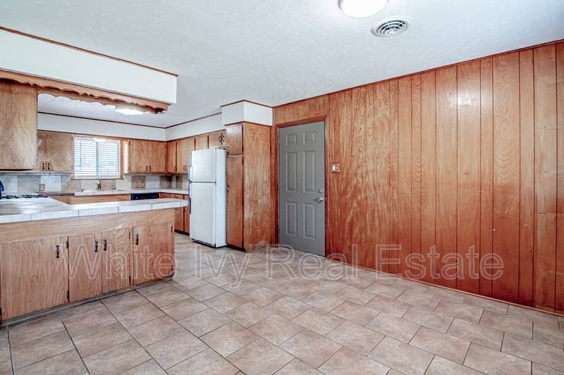 House for rent at 365 FM #247, Huntsville, TX 77320