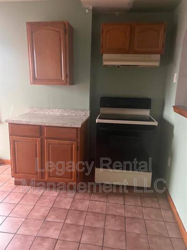 Apartment for rent at 116 E Broad St #B, Hazleton, PA 18202