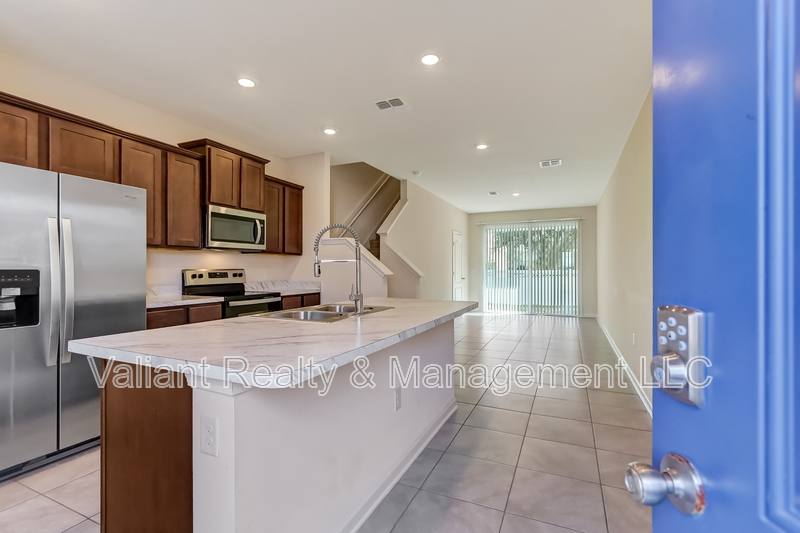 Townhouse for rent at 3978 Oak Mill Rd, Orange Park, FL 32065