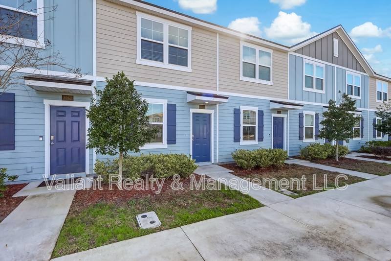Townhouse for rent at 3978 Oak Mill Rd, Orange Park, FL 32065