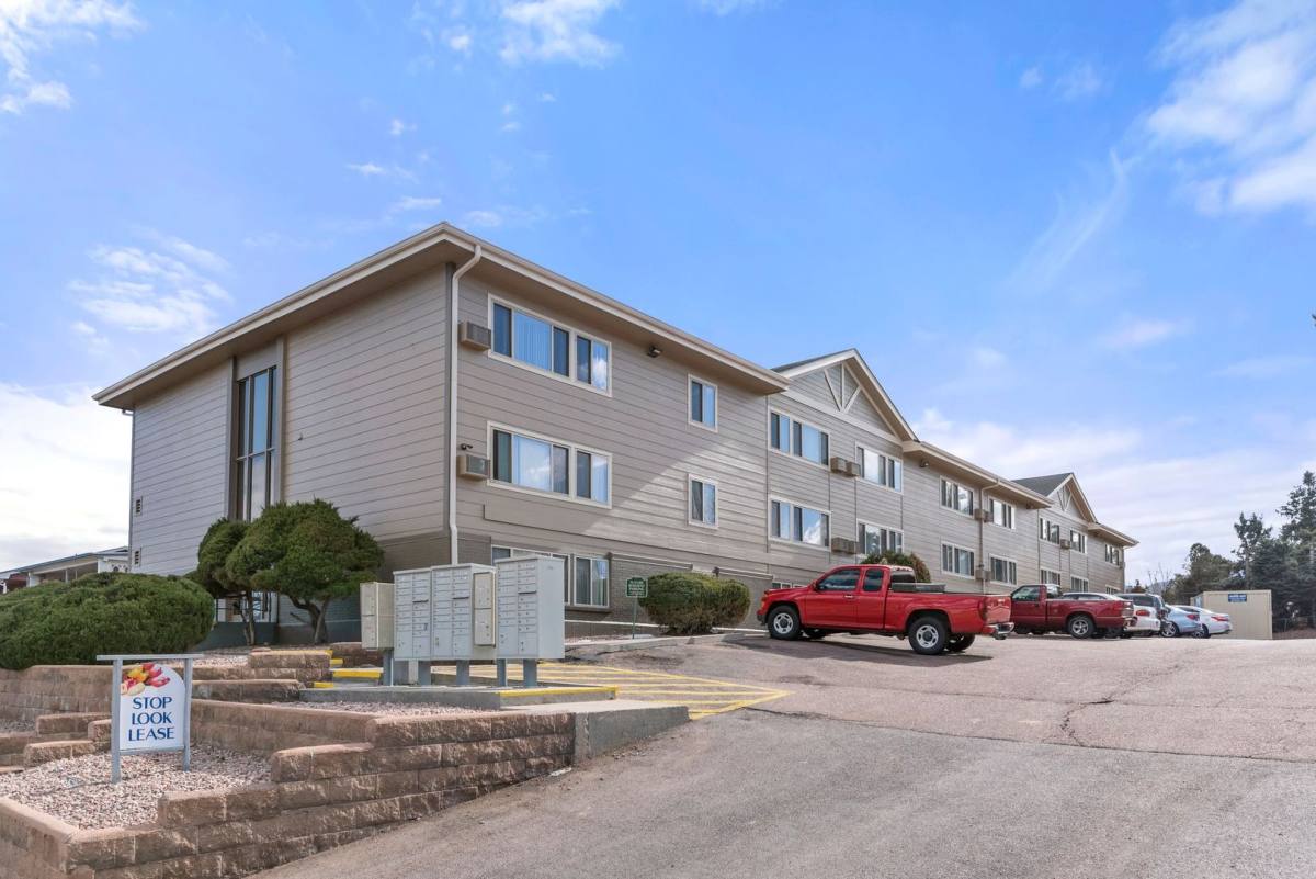 Apartment for rent at 4348 N Chestnut Ave, Colorado Springs, CO 80907