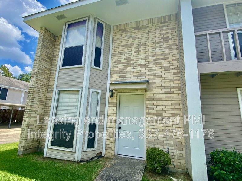 Townhouse for rent at 1761 Blvd De Province #D, Baton Rouge, LA 70816