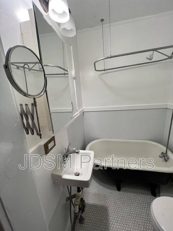Apartment for rent at 1550 Lafayette St #5, Denver, CO 80218