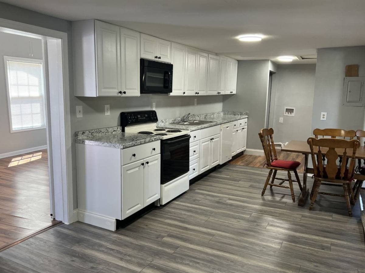 House for rent at 1550 Old Dover Rd, Clarksville, TN 37042