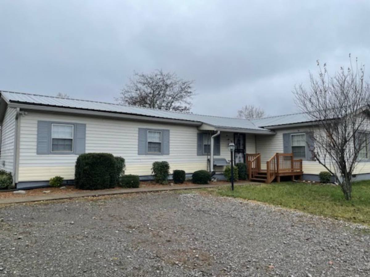 House for rent at 1550 Old Dover Rd, Clarksville, TN 37042