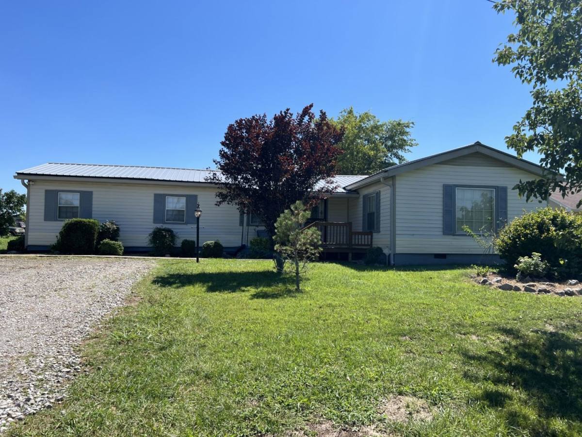 House for rent at 1550 Old Dover Rd, Clarksville, TN 37042