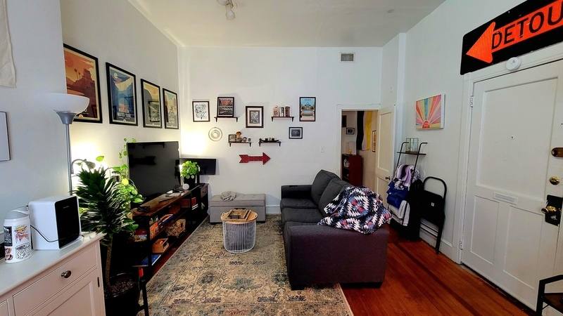 Apartment for rent at 421 W Grace St #100, Richmond, VA 23220