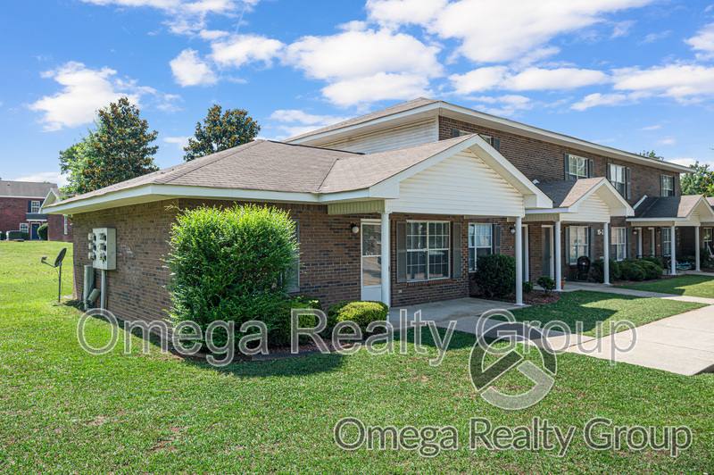 Apartment for rent at 100 Egg & Butter Rd #15, Columbiana, AL 35051