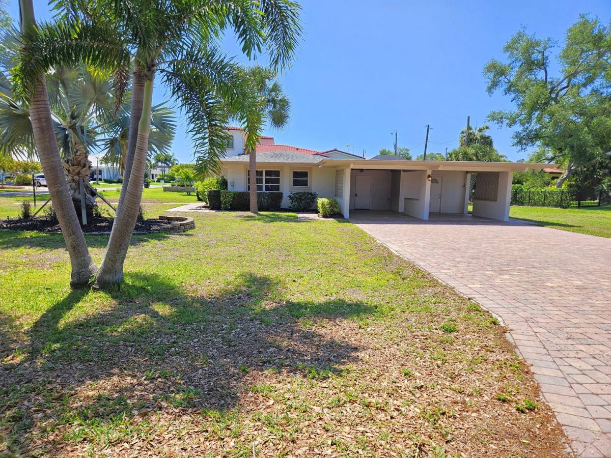House for rent at 309 Park Blvd N, Venice, FL 34285