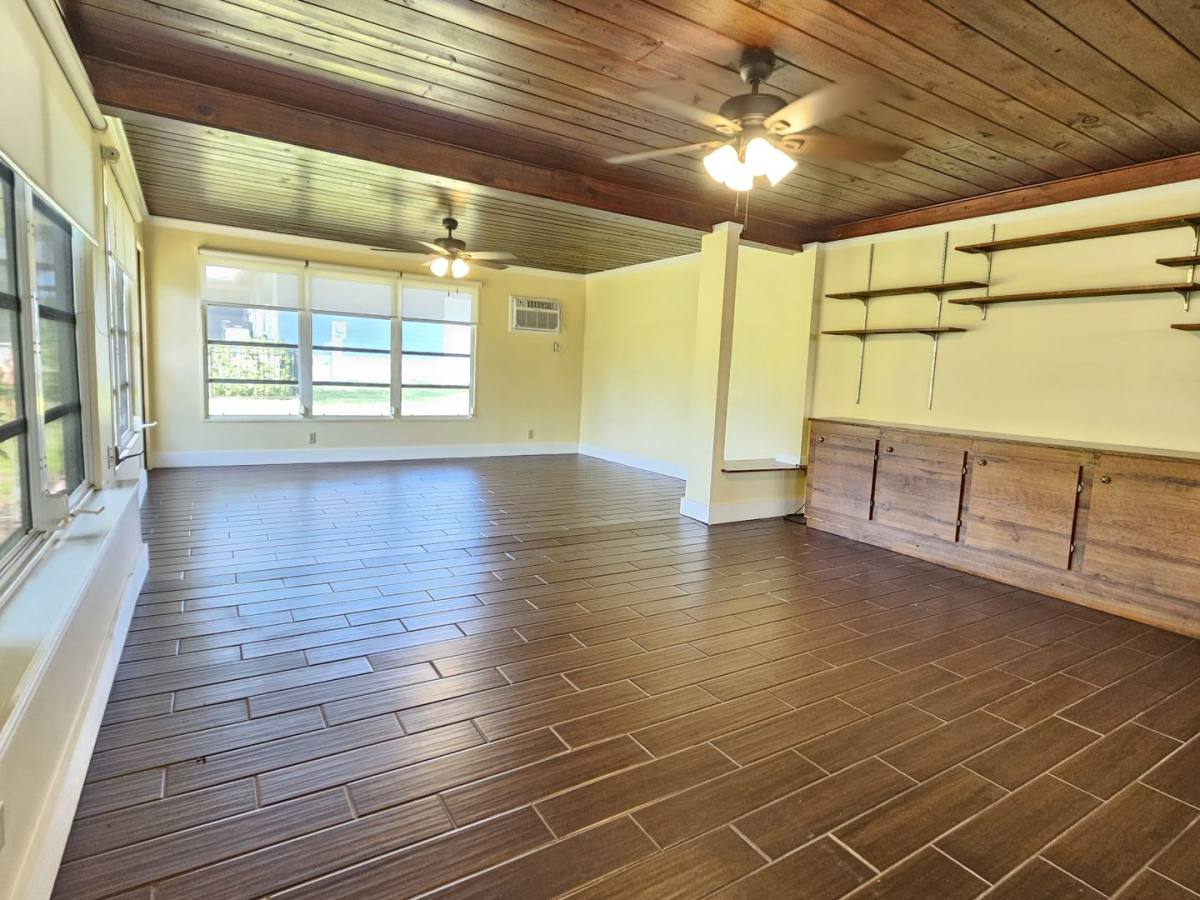 House for rent at 309 Park Blvd N, Venice, FL 34285