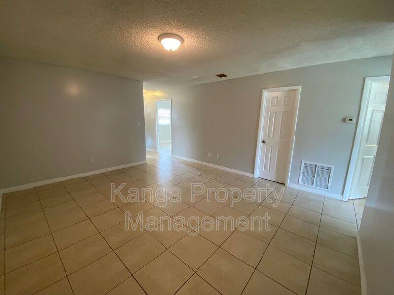Apartment for rent at 3208 Louisiana Ave #3, Fort Pierce, FL 34947