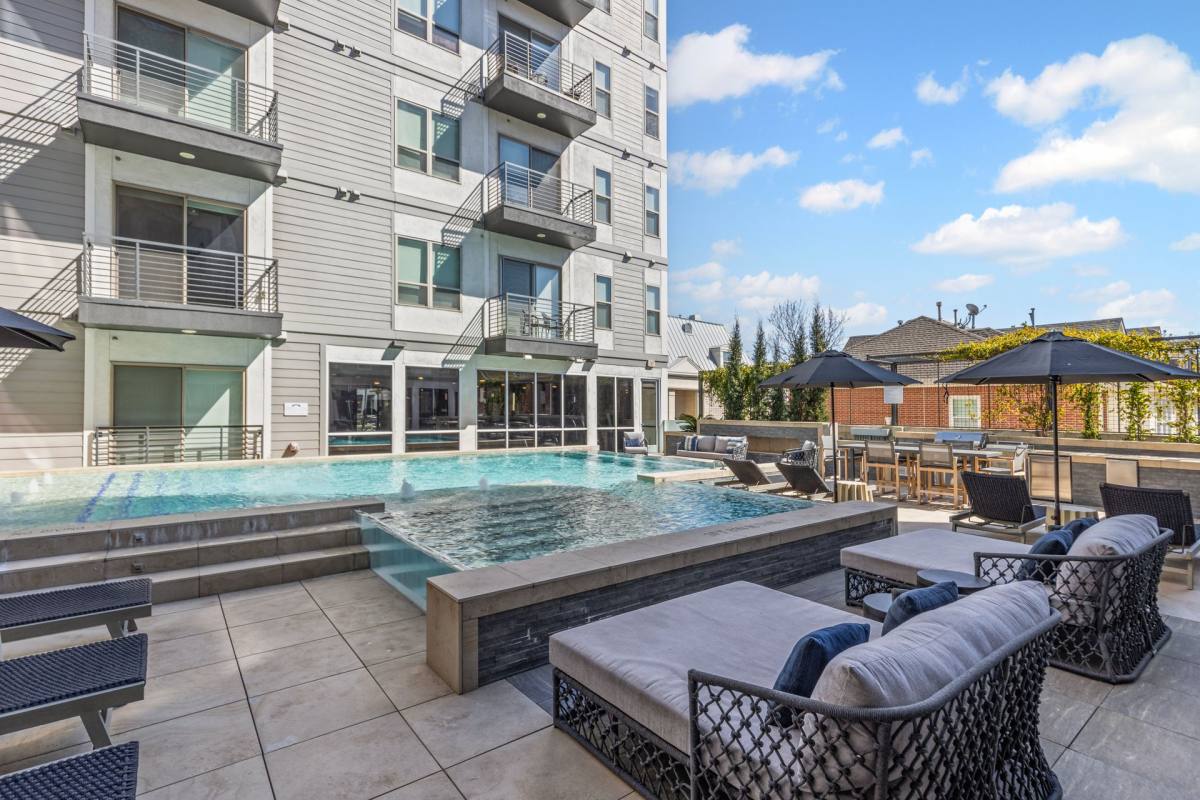 Apartment for rent at 2828 Woodside St, Dallas, TX 75204