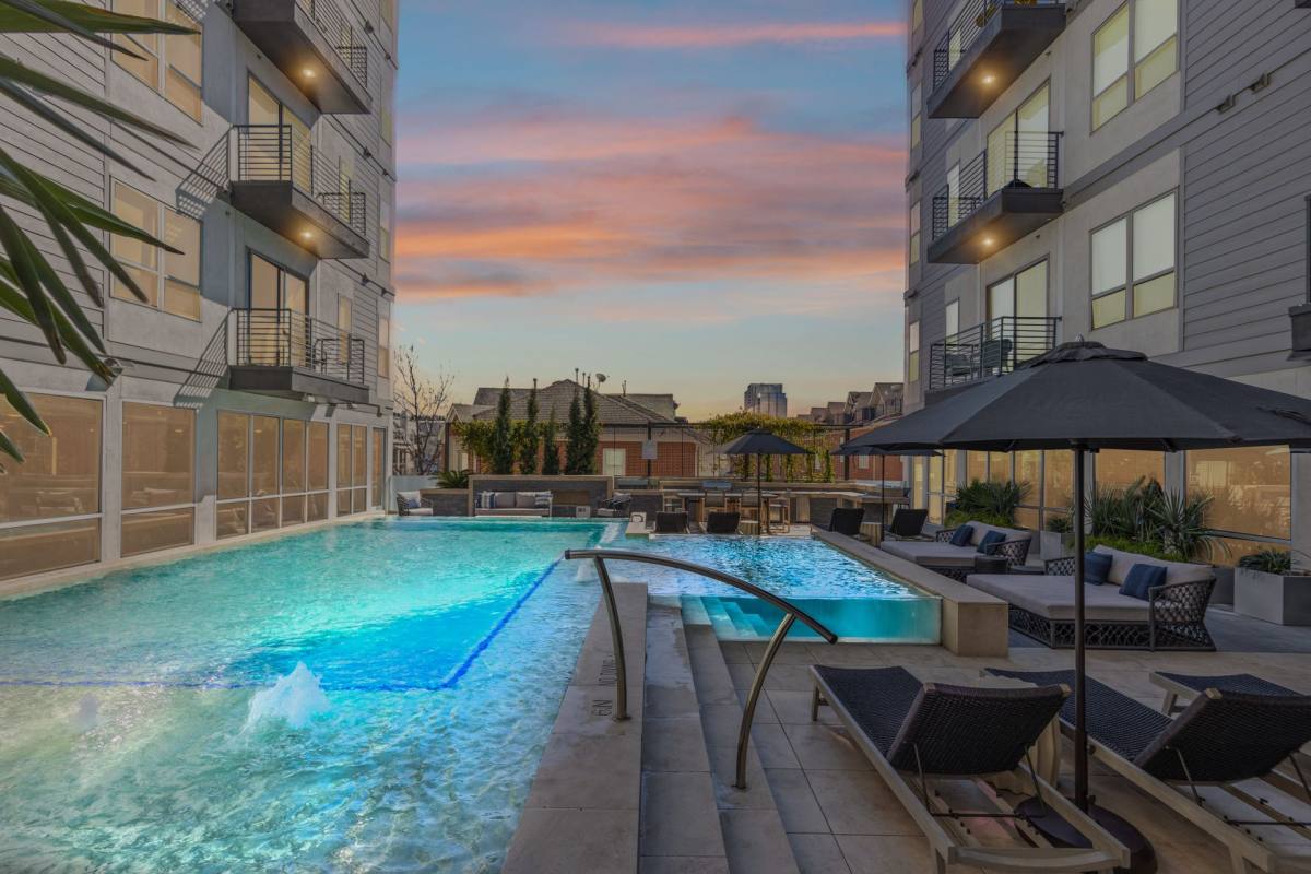 Apartment for rent at 2828 Woodside St, Dallas, TX 75204