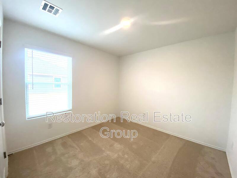 House for rent at 10921 SW 22nd St, Yukon, OK 73099