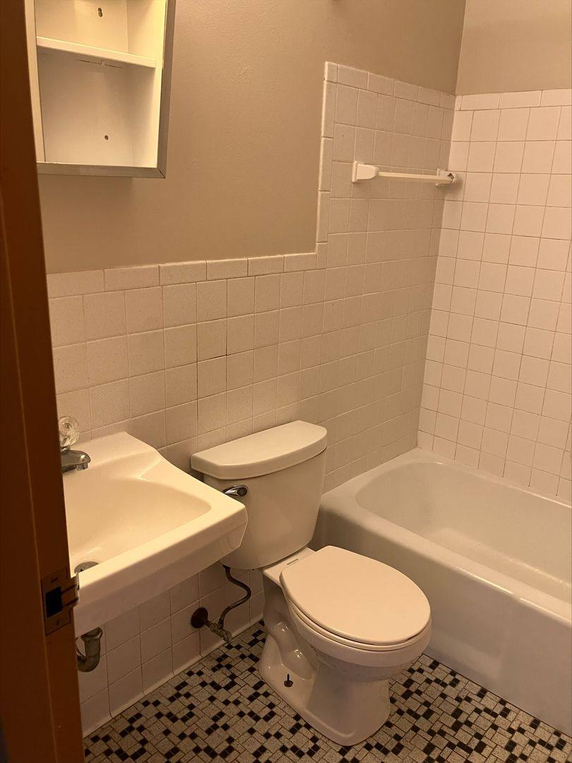 Apartment for rent at 225 6th Ave SW, Rochester, MN 55902