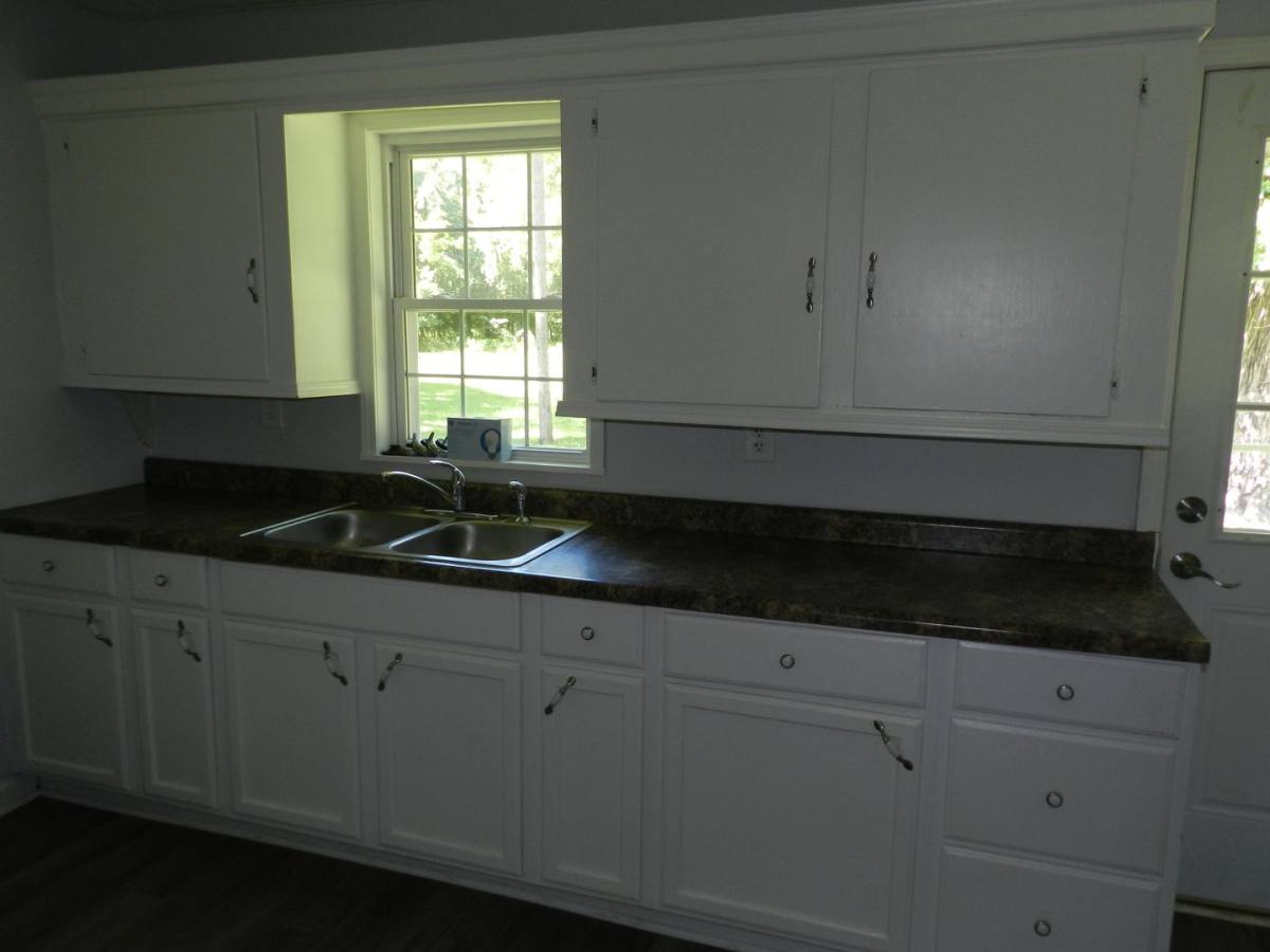 House for rent at 204 Dyer Dr, Waynesville, MO 65583